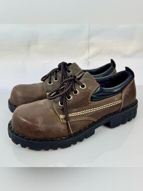 VTG Predictions Brown Leather Lace-Up Lug Sole Oxfords women's size 8 EUC 90's